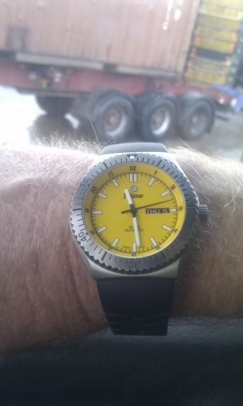 maratac dive watch